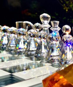 Swarovski chess set. Made in Austria 🇦🇹 Bộ cờ vua bằng pha lê Swarovski. Một thương hiệu đồ pha lê decor và đồ trang sức nổi tiếng của Áo cũng như trên Thế Giới.