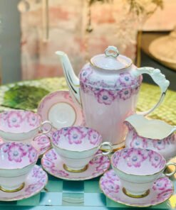 Paragon tea set. made in England 🏴󠁧󠁢󠁥󠁮󠁧󠁿 Bộ set trà Paragon hoa đào Gồm 1 ấm trà 1 cặp đường sữa và 4 set trà.